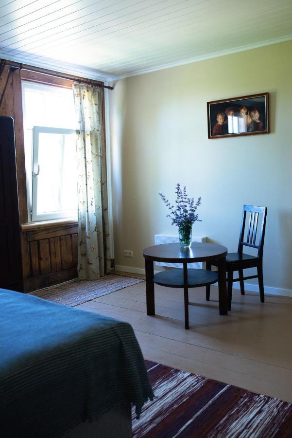 Appartement Livi Avat à Ikla Extérieur photo